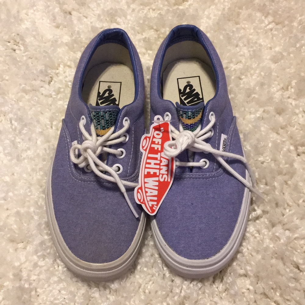 NWT **Rare** Chambray Vans
